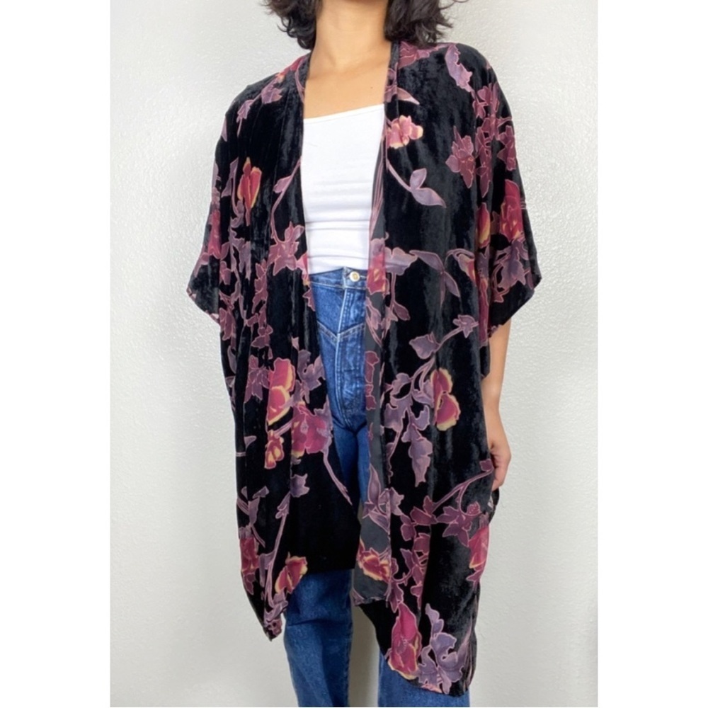 Storia Velvet Floral Print Open Front Longline Kimono Cardigan